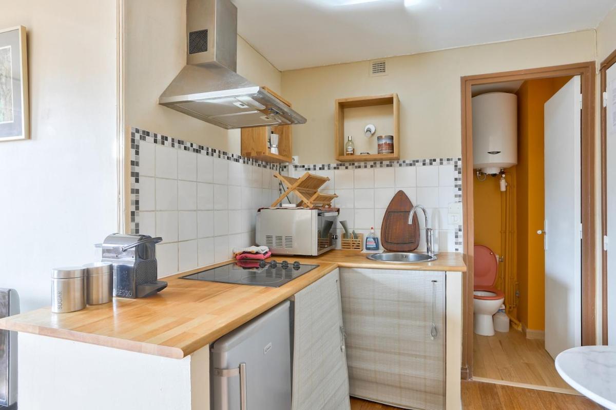 Lovely 1 Bedroom Near Sacre-coeur Basilica * Parijs